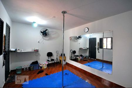 Complemento do Quarto 1 de casa à venda com 4 quartos, 150m² em Parque Continental, São Paulo