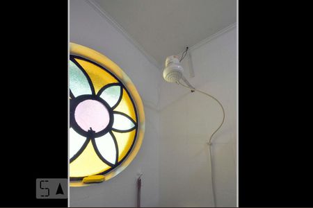 Chuveiro Elétrico de casa à venda com 4 quartos, 150m² em Parque Continental, São Paulo