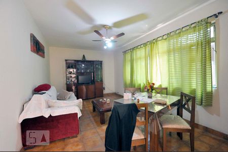 Sala de casa à venda com 4 quartos, 150m² em Parque Continental, São Paulo