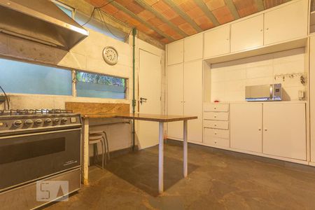 Casa de condomínio à venda com 400m², 4 quartos e 2 vagas Casa de condomínio à venda com 400m², 4 quartos e 2 vagasCozinha