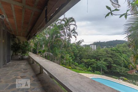 Varanda de casa de condomínio à venda com 4 quartos, 400m² em Itanhangá, Rio de Janeiro
