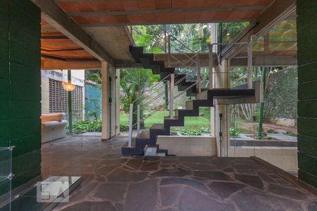Casa de condomínio à venda com 400m², 4 quartos e 2 vagas Casa de condomínio à venda com 400m², 4 quartos e 2 vagasSala 2