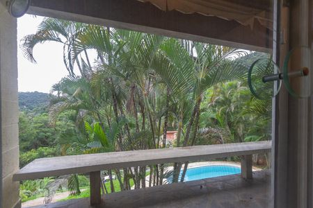 Casa de condomínio à venda com 400m², 4 quartos e 2 vagas Casa de condomínio à venda com 400m², 4 quartos e 2 vagasVaranda