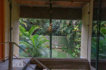 Casa de condomínio à venda com 400m², 4 quartos e 2 vagas Casa de condomínio à venda com 400m², 4 quartos e 2 vagasSala 2