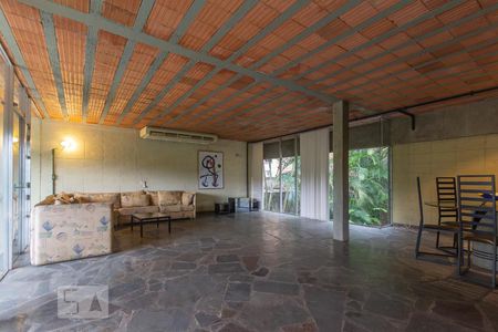 Sala de casa de condomínio à venda com 4 quartos, 400m² em Itanhangá, Rio de Janeiro