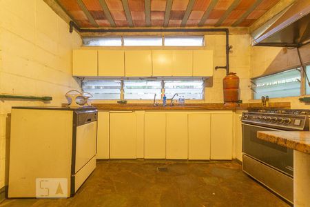 Casa de condomínio à venda com 400m², 4 quartos e 2 vagas Casa de condomínio à venda com 400m², 4 quartos e 2 vagasCozinha