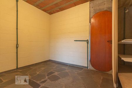 Casa de condomínio à venda com 400m², 4 quartos e 2 vagas Casa de condomínio à venda com 400m², 4 quartos e 2 vagasQuarto