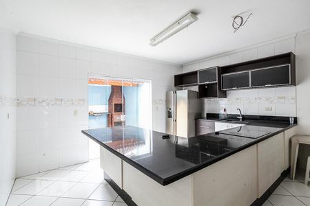 Casa à venda com 186m², 3 quartos e 4 vagas Casa à venda com 186m², 3 quartos e 4 vagasCozinha