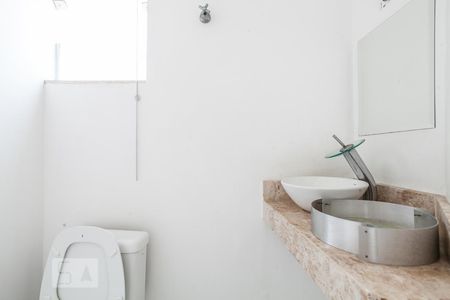 Casa à venda com 186m², 3 quartos e 4 vagas Casa à venda com 186m², 3 quartos e 4 vagasLavabo