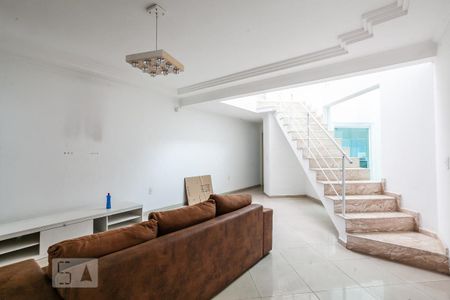 Sala de casa à venda com 3 quartos, 186m² em Parque das Nações, Santo André