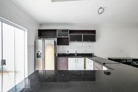 Casa à venda com 186m², 3 quartos e 4 vagas Casa à venda com 186m², 3 quartos e 4 vagasCozinha