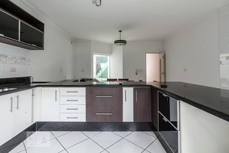 Casa à venda com 186m², 3 quartos e 4 vagas Casa à venda com 186m², 3 quartos e 4 vagasCozinha