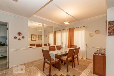 Sala de Jantar de casa de condomínio à venda com 4 quartos, 355m² em Brooklin Paulista, São Paulo