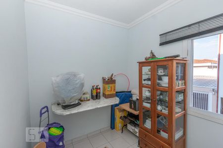 Casa de condomínio à venda com 355m², 4 quartos e 3 vagas Casa de condomínio à venda com 355m², 4 quartos e 3 vagasQuarto de Serviço