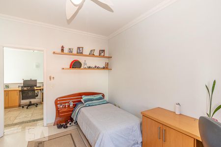 Casa de condomínio à venda com 355m², 4 quartos e 3 vagas Casa de condomínio à venda com 355m², 4 quartos e 3 vagasSuite 2