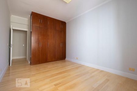 Apartamento para alugar com 200m², 3 quartos e 2 vagasQuarto 2
