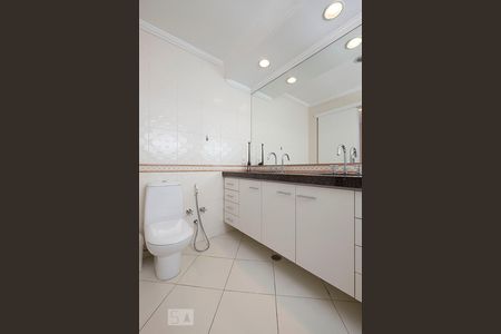 Apartamento para alugar com 200m², 3 quartos e 2 vagasSuíte - Banheiro