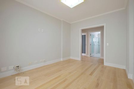 Apartamento para alugar com 200m², 3 quartos e 2 vagasQuarto 3