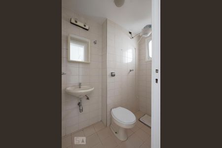 Apartamento para alugar com 200m², 3 quartos e 2 vagasÁrea de Serviço - Banheiro