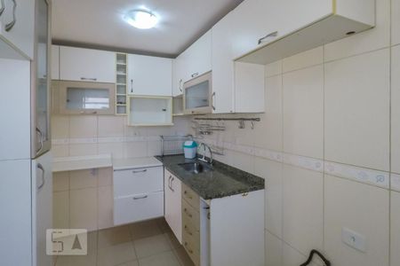 Apartamento para alugar com 65m², 2 quartos e 1 vagaCozinha