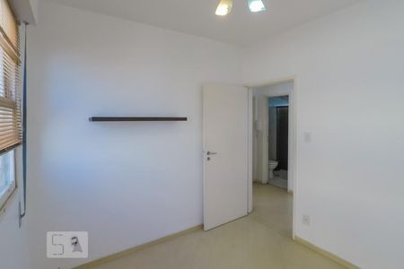 Quarto 1 de apartamento para alugar com 2 quartos, 52m² em Vila Monumento, São Paulo