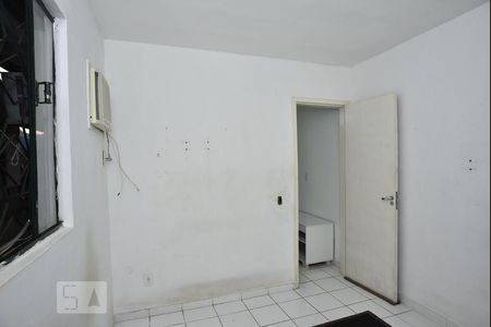 Quarto de casa à venda com 1 quarto, 36m² em Curicica, Rio de Janeiro
