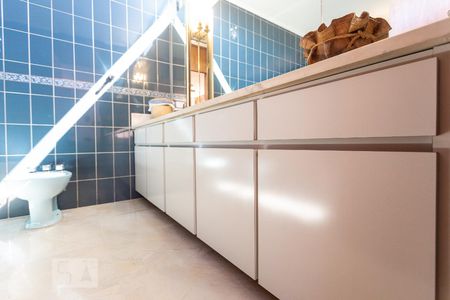 Casa à venda com 400m², 5 quartos e 5 vagasBanheiro da Suíte