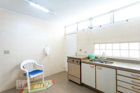 Casa à venda com 400m², 5 quartos e 5 vagasCozinha