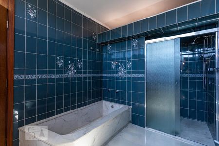 Casa à venda com 400m², 5 quartos e 5 vagasBanheiro da Suíte