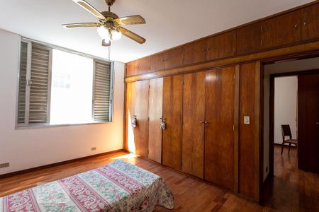 Casa à venda com 400m², 5 quartos e 5 vagasQuarto 4