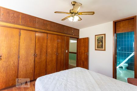 Casa à venda com 400m², 5 quartos e 5 vagasSuíte