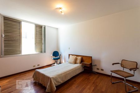 Casa à venda com 400m², 5 quartos e 5 vagasQuarto 2