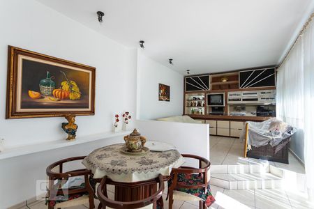 Casa à venda com 400m², 5 quartos e 5 vagasEdícula