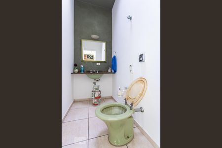 Casa à venda com 400m², 5 quartos e 5 vagasBanheiro da edícula