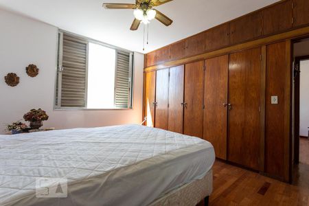 Casa à venda com 400m², 5 quartos e 5 vagasSuíte