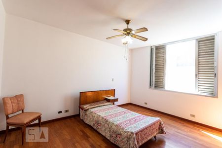 Casa à venda com 400m², 5 quartos e 5 vagasQuarto 4