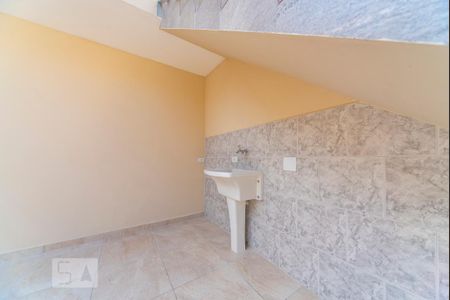 Casa para alugar com 80m², 2 quartos e 1 vagaÁrea de Serviço