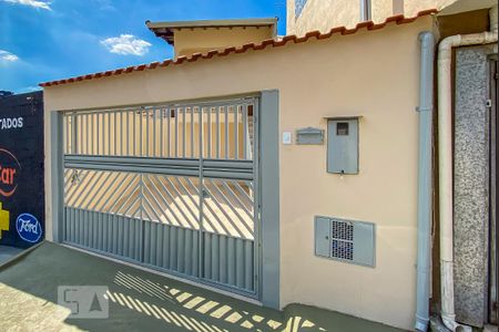 Casa para alugar com 80m², 2 quartos e 1 vagaFachada
