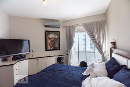 Apartamento à venda com 244m², 4 quartos e 3 vagasSuite 3 