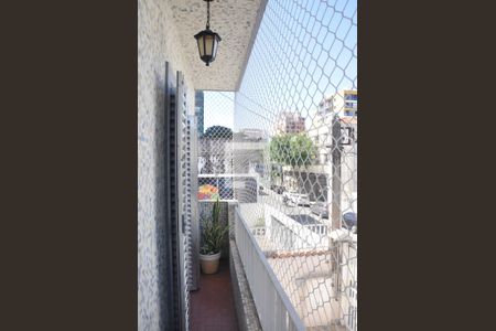 Apartamento para alugar com 85m², 2 quartos e sem vaga Apartamento para alugar com 85m², 2 quartos e sem vagaVaranda do Quarto 02