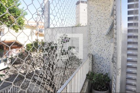 Apartamento para alugar com 85m², 2 quartos e sem vaga Apartamento para alugar com 85m², 2 quartos e sem vagaVaranda do Quarto 02