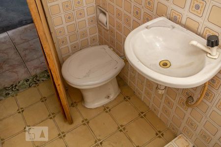 Casa à venda com 115m², 3 quartos e 2 vagasBanheiro de Serviço