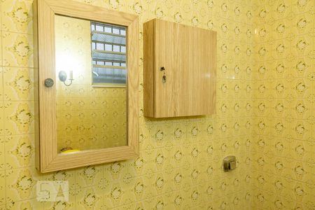 Casa à venda com 115m², 3 quartos e 2 vagasBanheiro Social