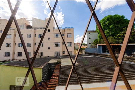 Quarto 1 - Vista de apartamento para alugar com 2 quartos, 68m² em Calafate, Belo Horizonte