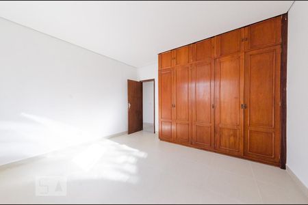Quarto 1 de apartamento para alugar com 2 quartos, 68m² em Calafate, Belo Horizonte
