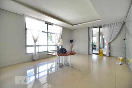 Hall social de apartamento para alugar com 2 quartos, 68m² em Vila Ipojuca, São Paulo