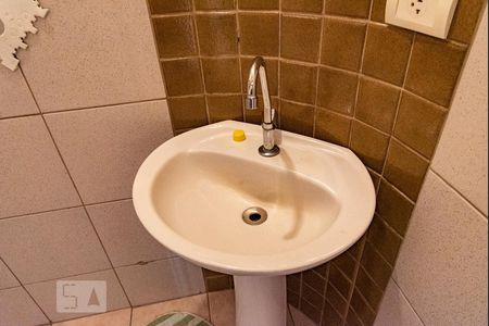 Pia de casa à venda com 4 quartos, 161m² em Vila Monumento, São Paulo