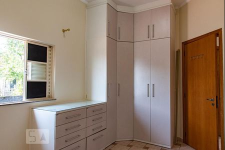 Casa à venda com 161m², 4 quartos e 2 vagasQuarto 4