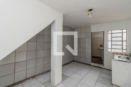 Cozinha  de casa para alugar com 1 quarto, 30m² em Jardim Maringa, São Paulo