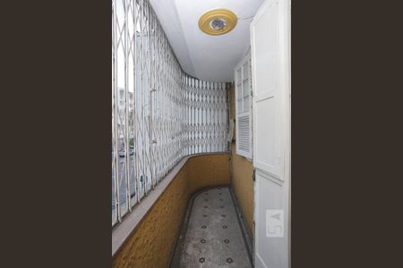 Apartamento à venda com 130m², 3 quartos e sem vagaVaranda